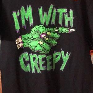 🆕 NEW! “ I’m With Creepy” glow in the dark tee 🆕 size Medium 🆕